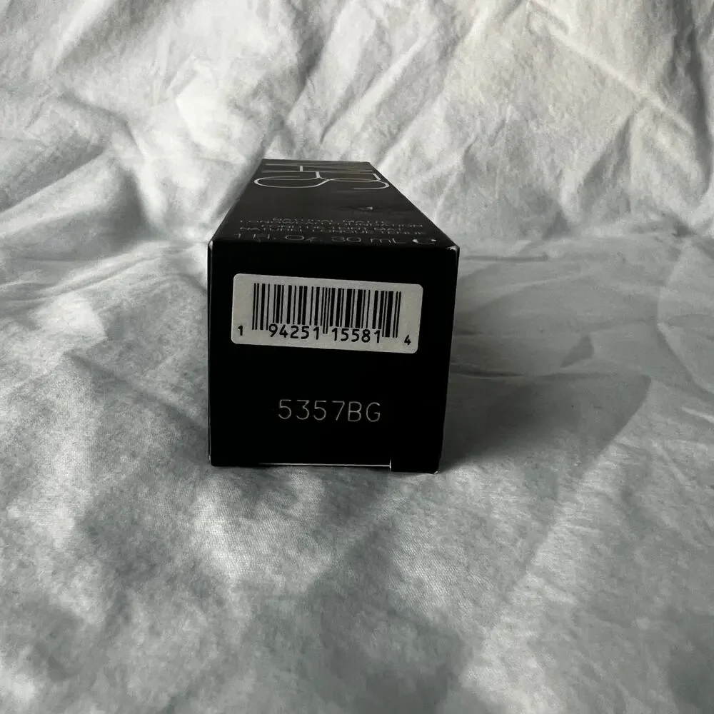 NARS Natural Matte Longwear Foundation | Lima